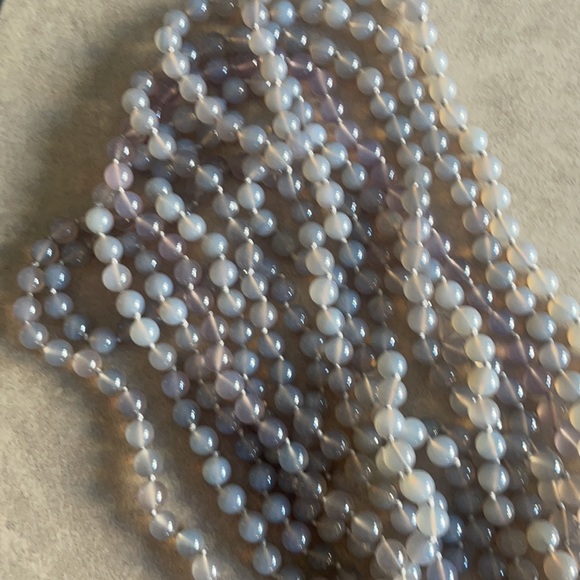 Semiprecious beaded necklace - Picture 3 of 3